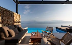 ​Le Grand Bleu Resort